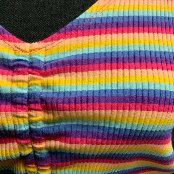 🤑Pink and Orange Striped V-Neck Crop Top - Picture 2 of 3